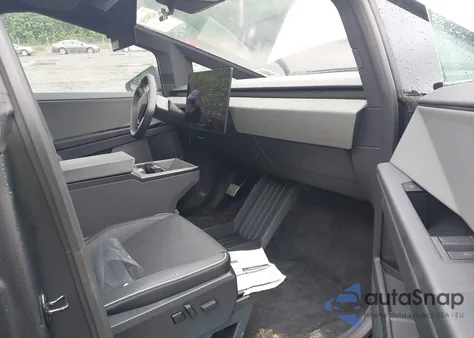 2025 Tesla Cybertruck All-Wheel Drive z USA, uszkodzony, nr VIN 7G2CEHED1SA061865